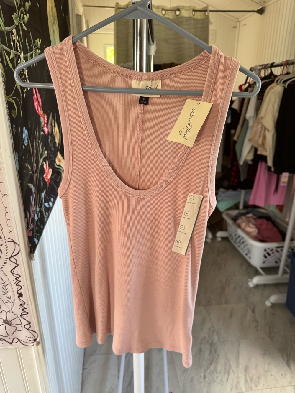 Universal Thread Dusty Rose Ribbed Scoop Tank